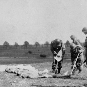 American Soldiers Number Grave Markers for Dead Prisoners Found in Ohrdruf Concentration Camp